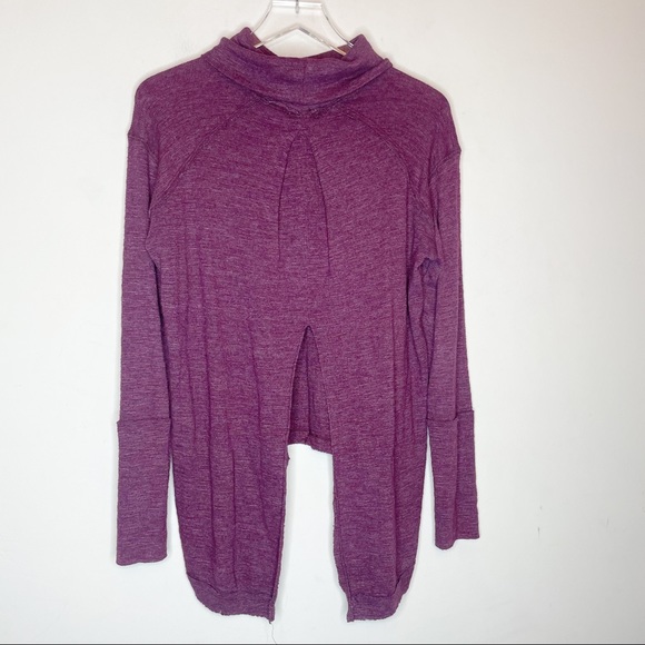 Free People Split Back Turtleneck in Plum. Size small - Picture 5 of 11